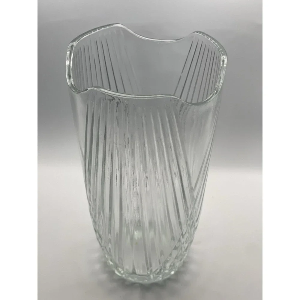 Cristal D'Arques Crystal Vase Clear Ribbed‎ Scalloped Rim Vintage Centerpiece 8